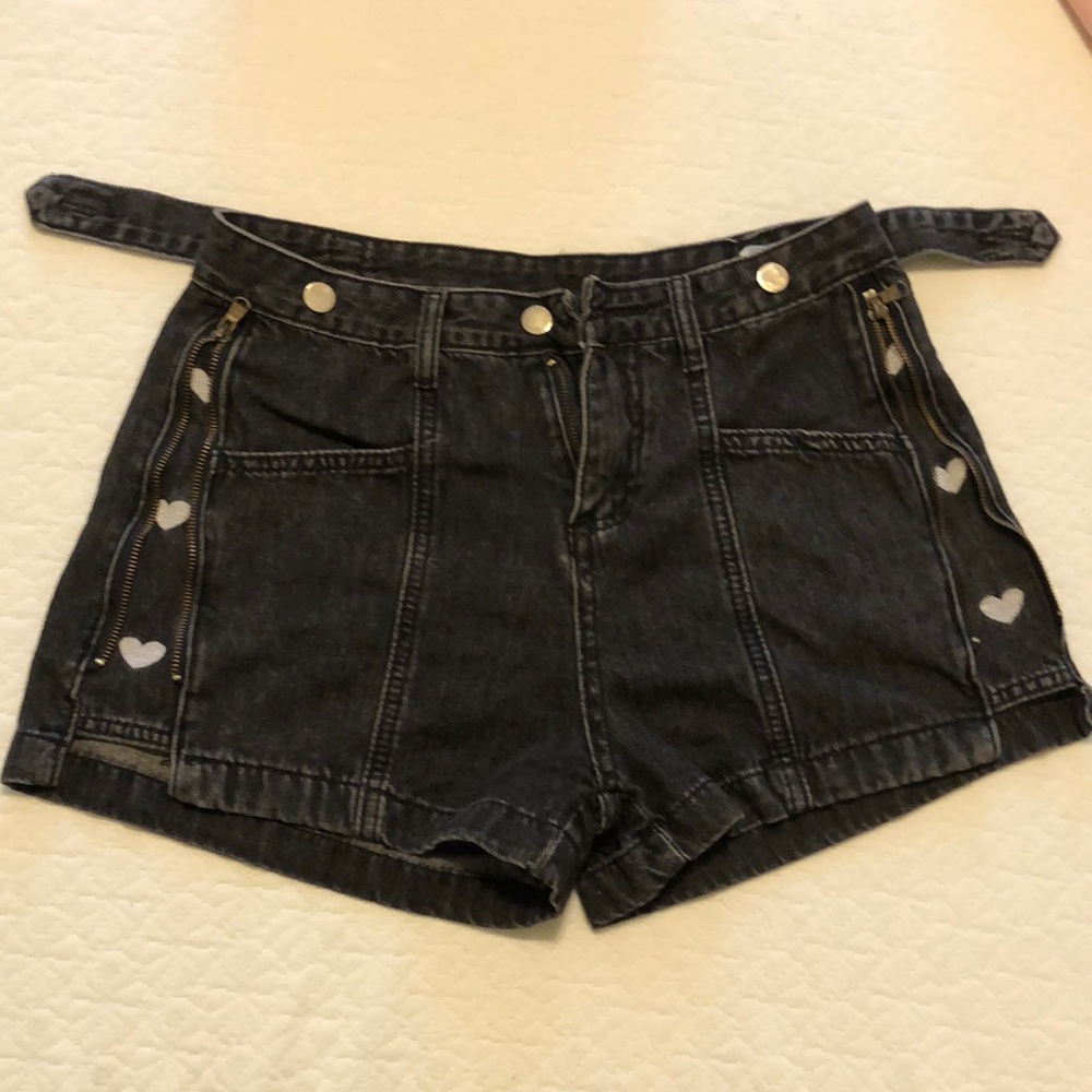 New Jeans shorts